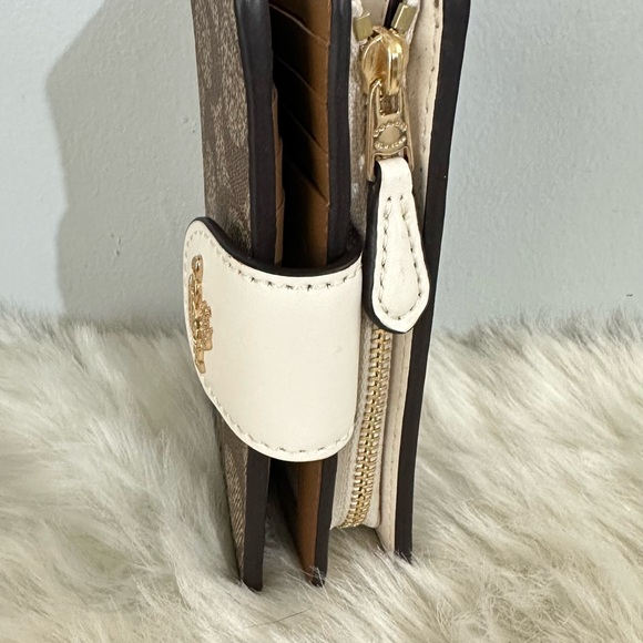 ❤️ Coach wallet - Picture 3 of 8